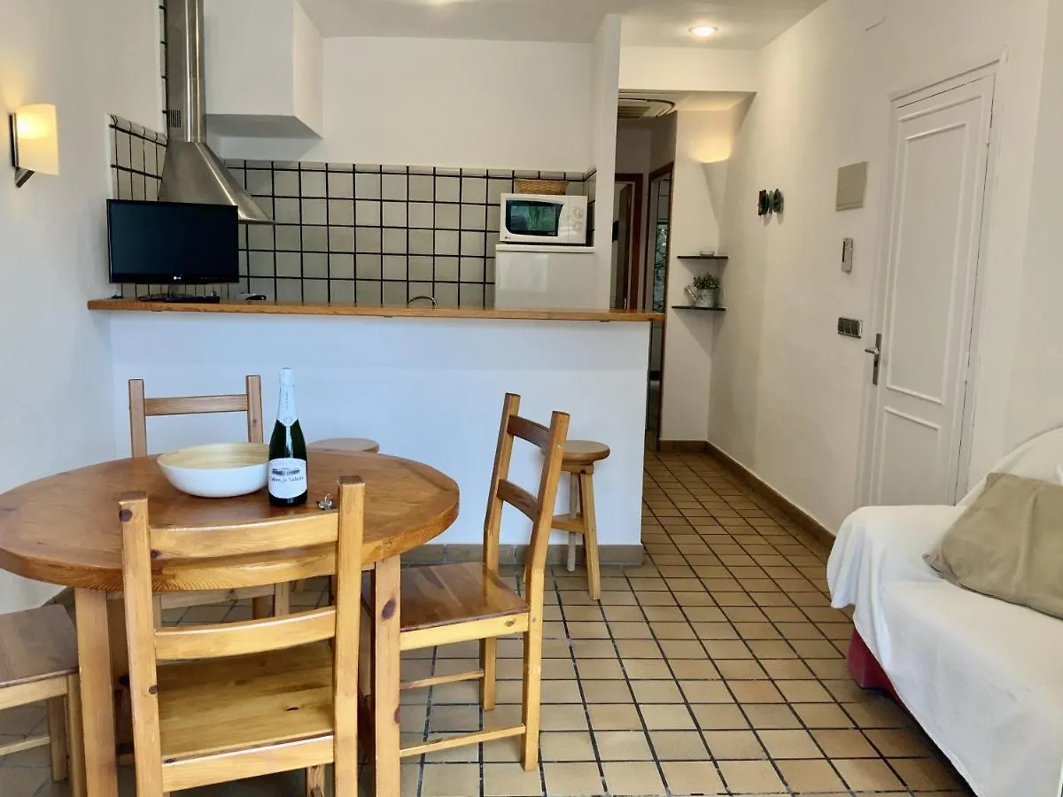 Apartamento La Palmera Plaza サン・マルティー・ダンプリアス 0*,