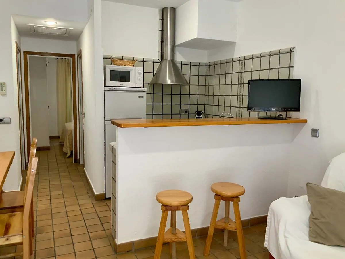 Apartamento La Palmera Plaza サン・マルティー・ダンプリアス アパート
